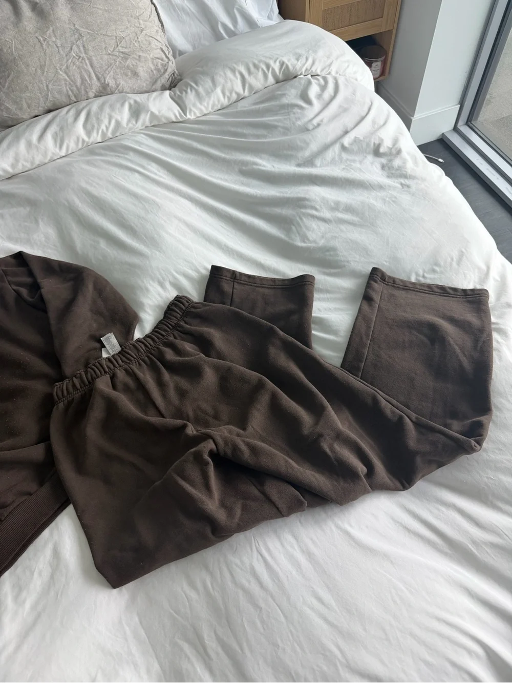 ALO Yoga Espresso Sweatset (xs)